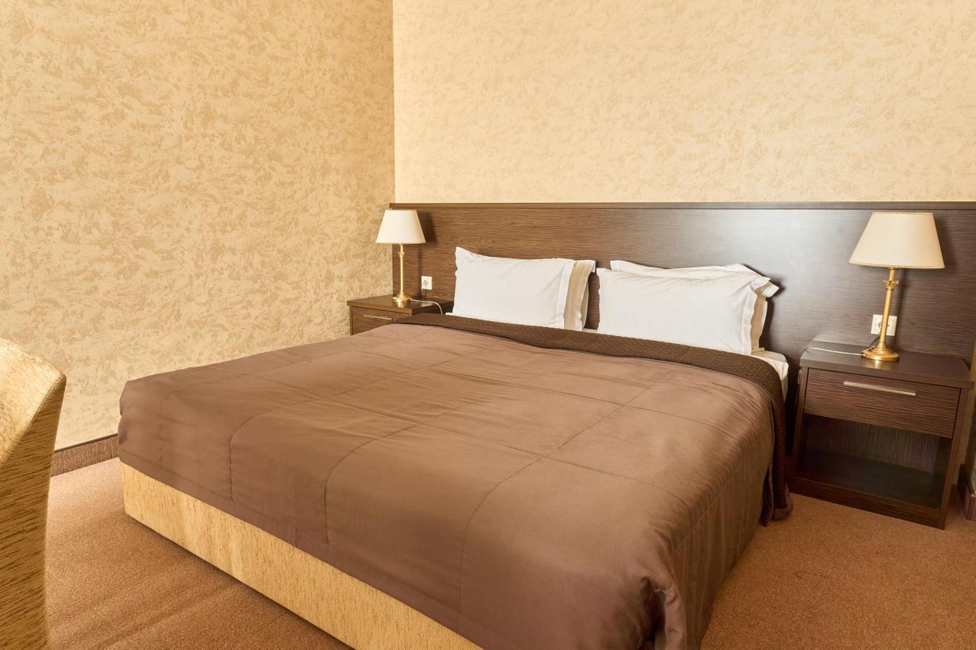 Kainar Hotel Shymkent Bagian luar foto