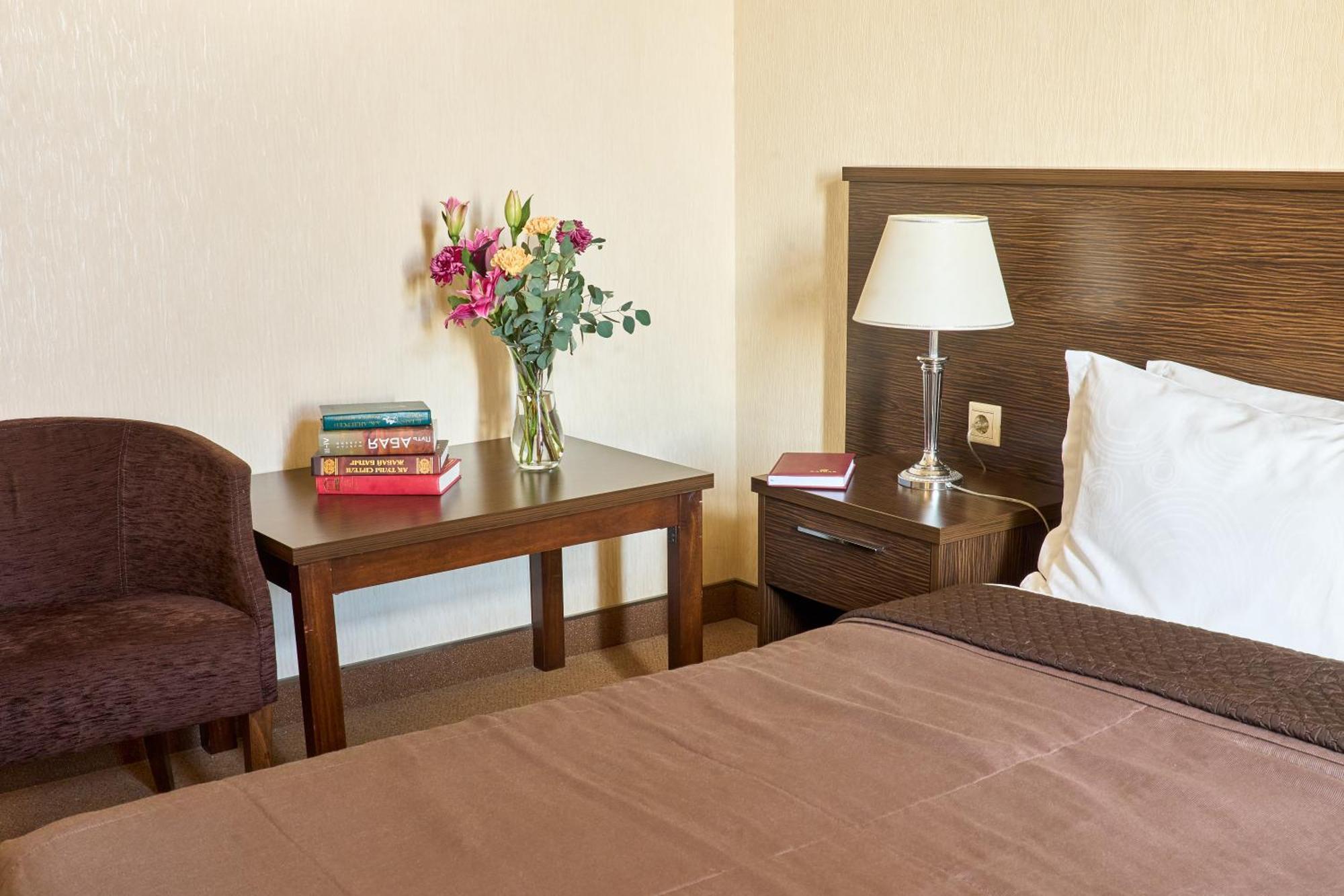 Kainar Hotel Shymkent Bagian luar foto