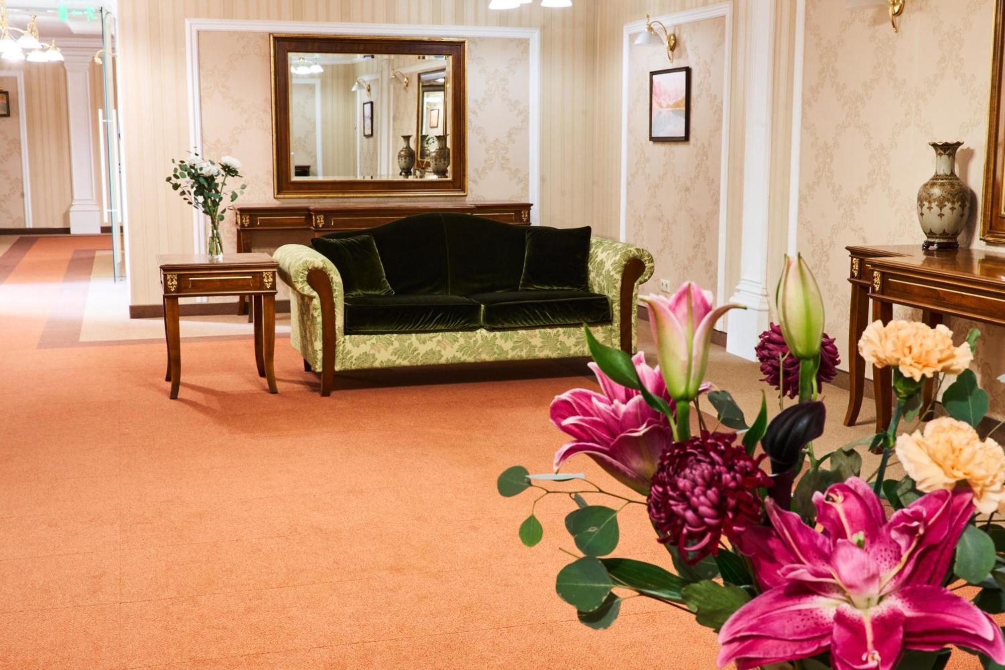 Kainar Hotel Shymkent Bagian luar foto
