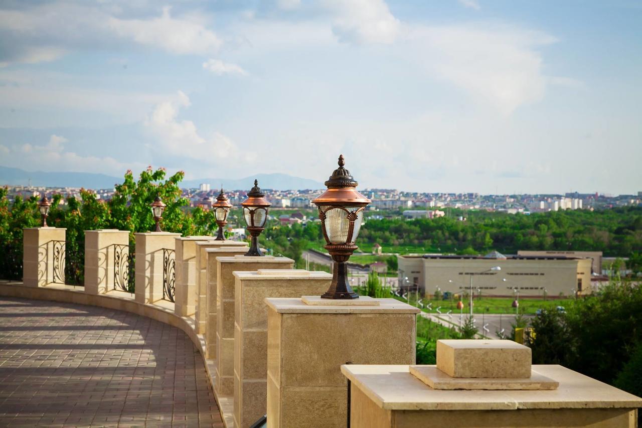 Kainar Hotel Shymkent Bagian luar foto